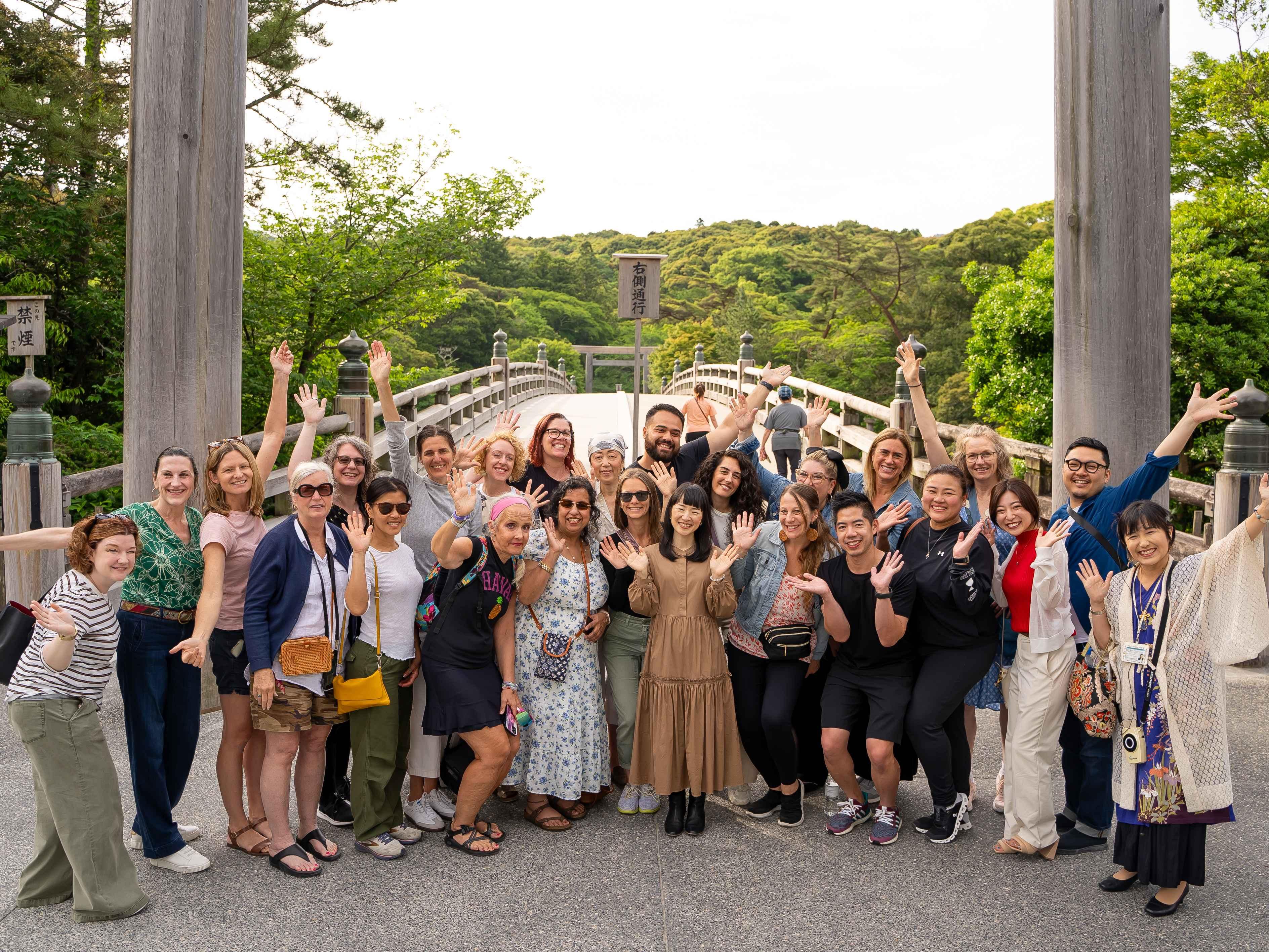Marie Kondo and a large group of KonMari Consultants gather for an exciting photo in Ise